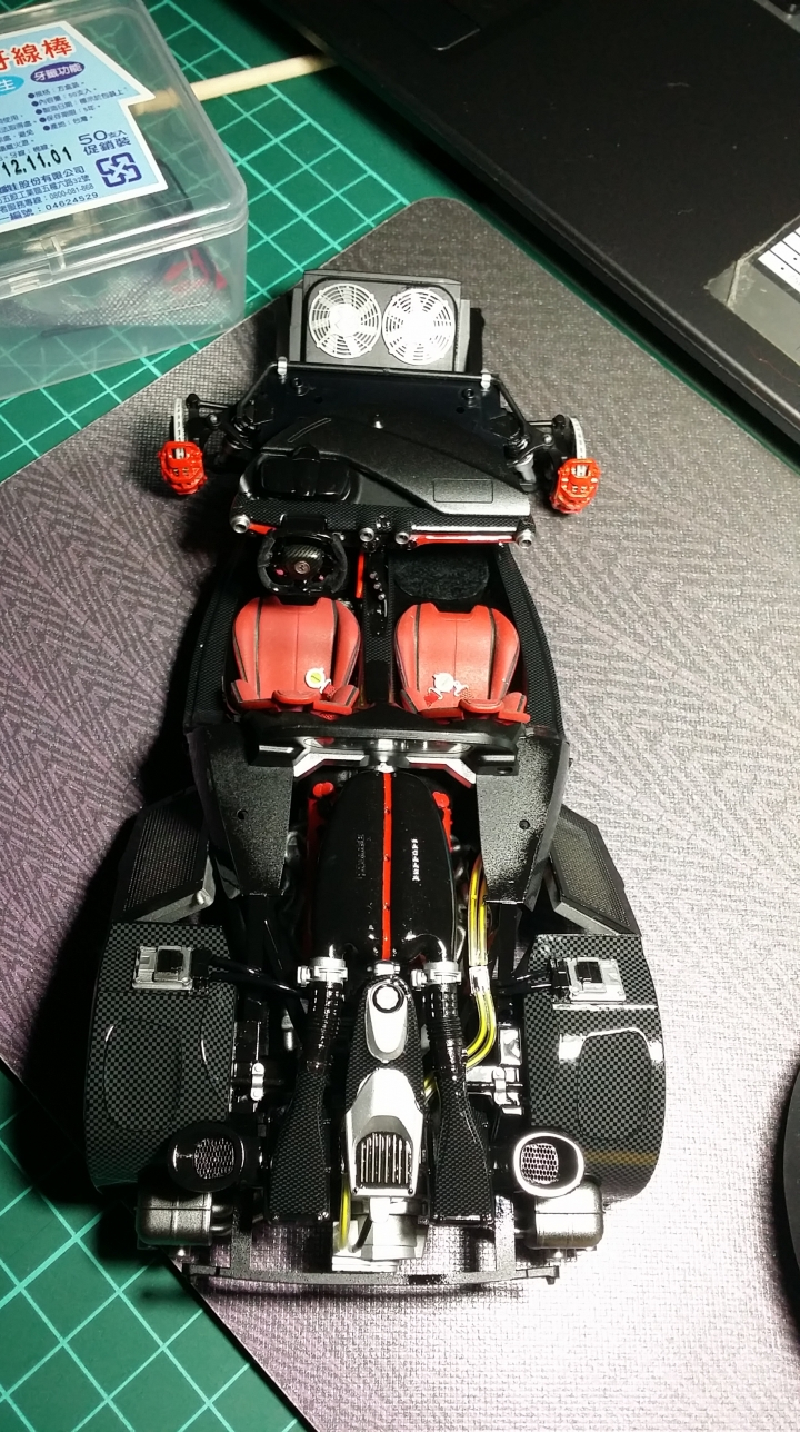 ﹝作品分享﹞TAMIYA 1/24 LA Ferrari