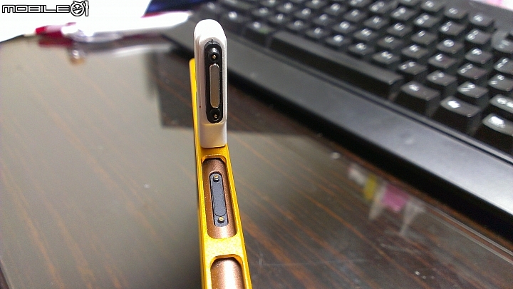 Z3 磁力充電接頭小開箱