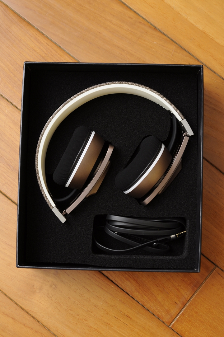 開箱 Sennheiser URBANITE On Ear