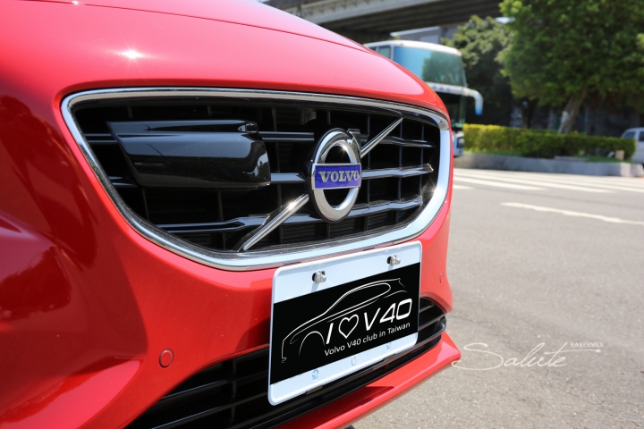 旗艦抵港 - 北歐紅色極光 VOLVO V40 T5 Drive-E