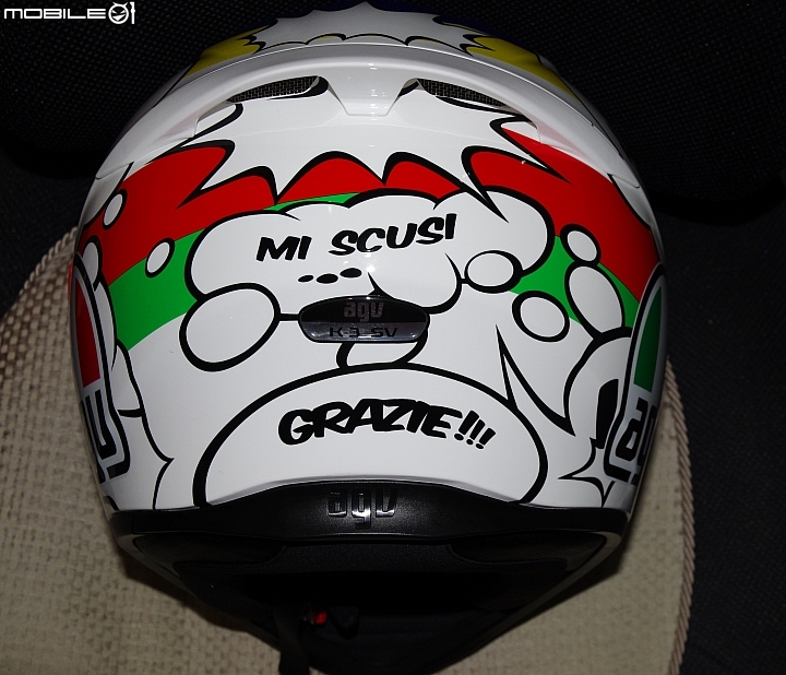 AGV K-3 SV Comic + Onza安全帽墊