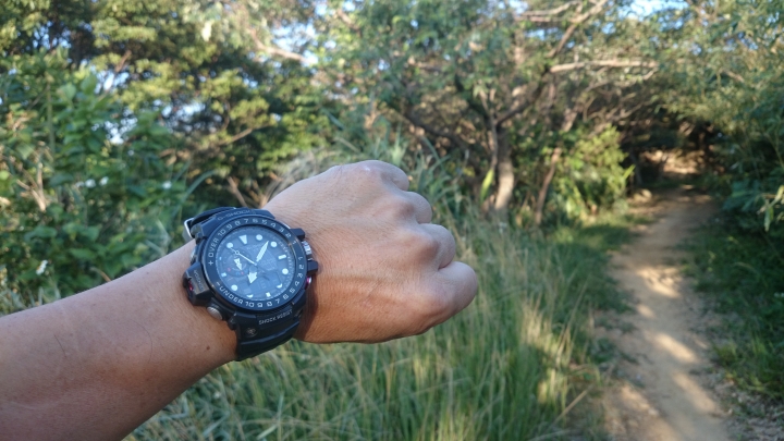 CASIO G-SHOCK GWN-1000B-1A二棲錶