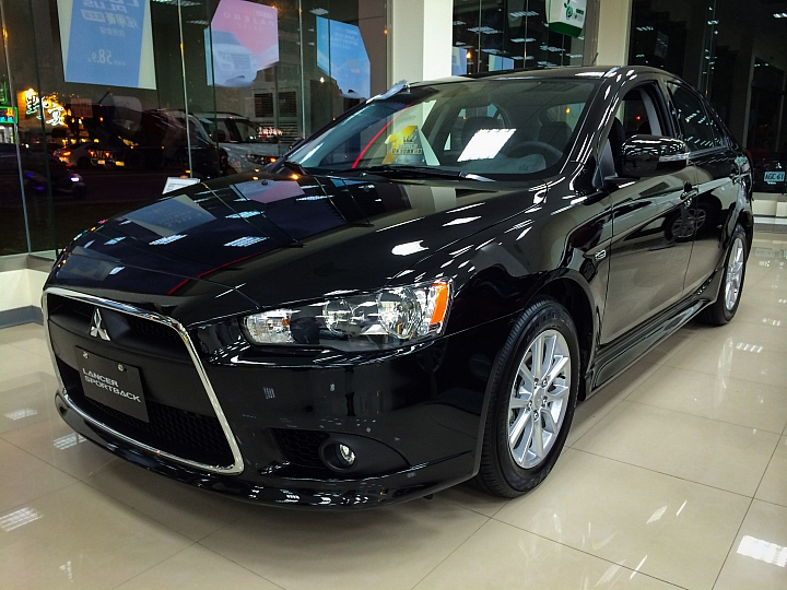 動感掀背。內外皆美 Lancer Sportback 賞車心得