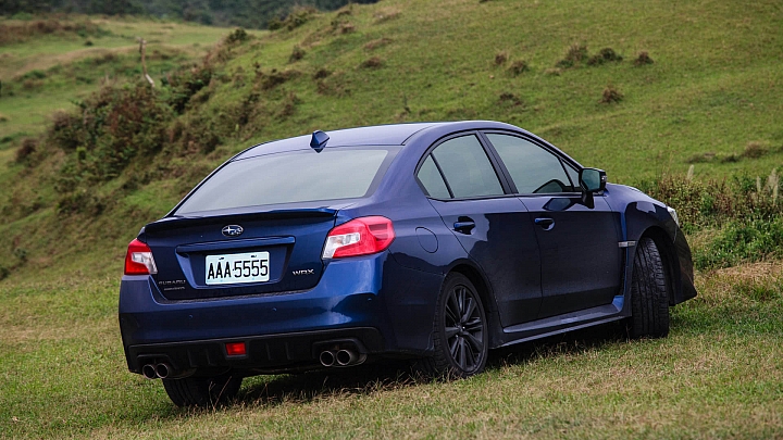 WRX 手排版2500公里駕駛心得