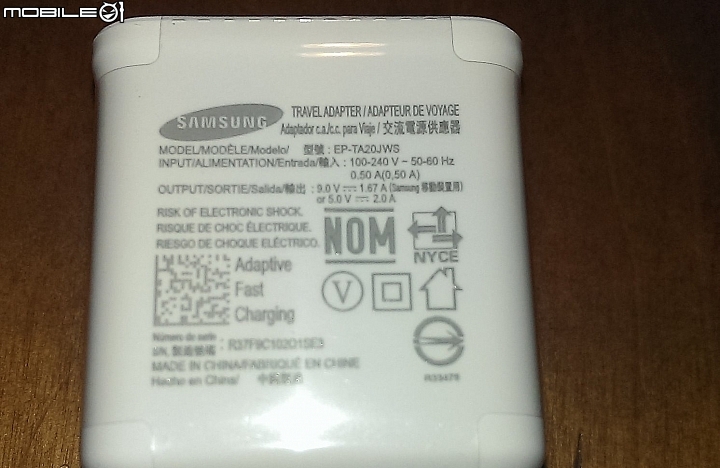 死不買三星的人還是遇到了朋友老闆的白Note4開箱......