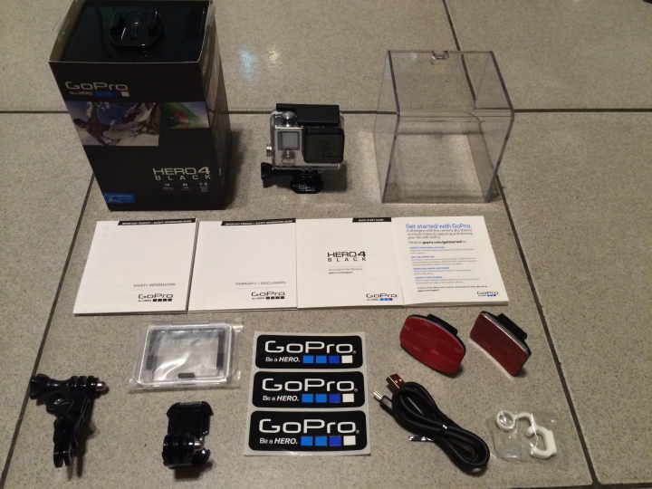 GoPro Hero 4 Black 黑色標準版 開箱囉!!