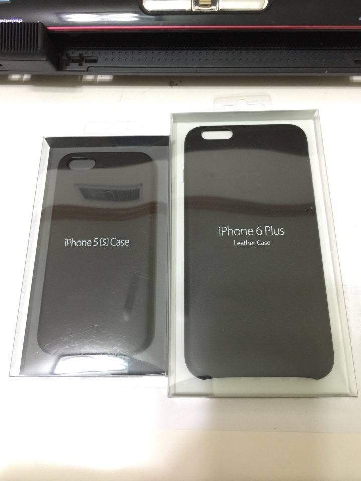 iPhone 6+ 銀色及原廠皮質保護殼