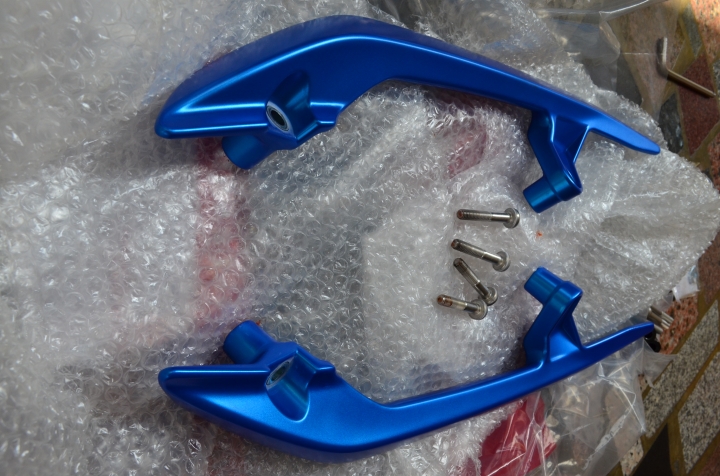 Racing king 雷霆 180 ABS 後架+SHAD SH-39 漢堡箱 開箱(圖多慎入)