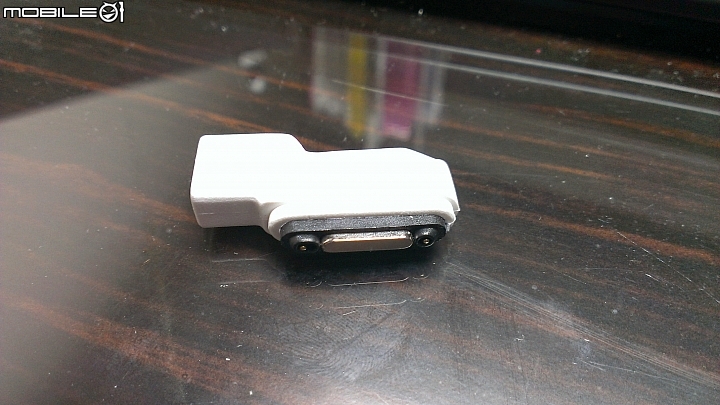Z3 磁力充電接頭小開箱
