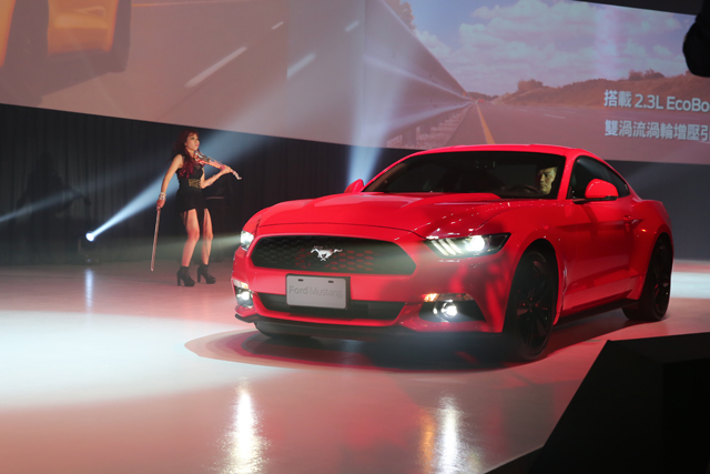 2015 MUSTANG、MONDEO HYBRID都來了,免費玩樂的福特互動體驗館