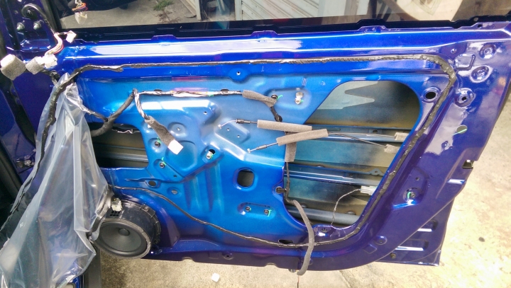 『DIY』U6 車門隔音施工分享 ( 1.8 豪華版 )