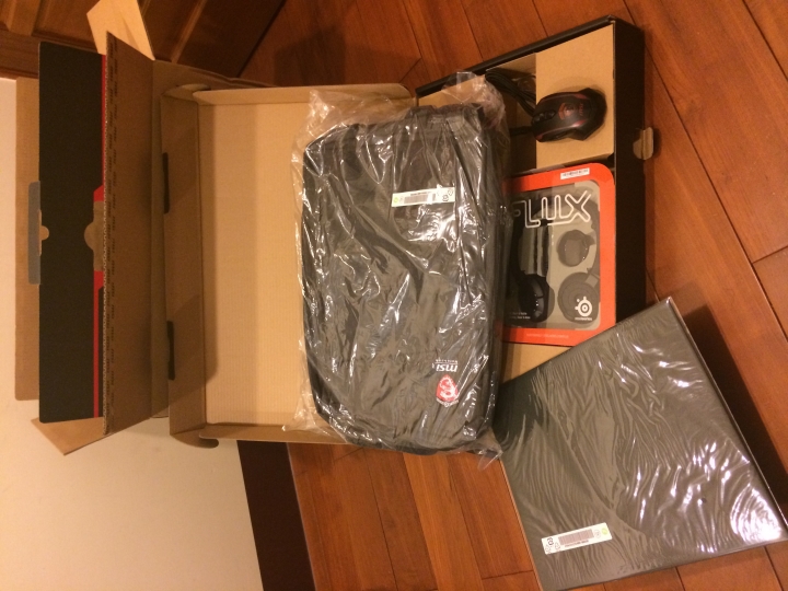 GS60 GTX970M金色版!!!! 不專業開箱文