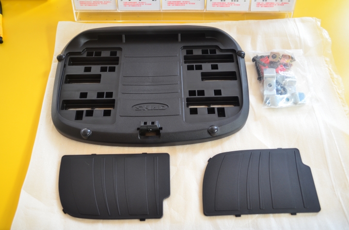 Racing king 雷霆 180 ABS 後架+SHAD SH-39 漢堡箱 開箱(圖多慎入)