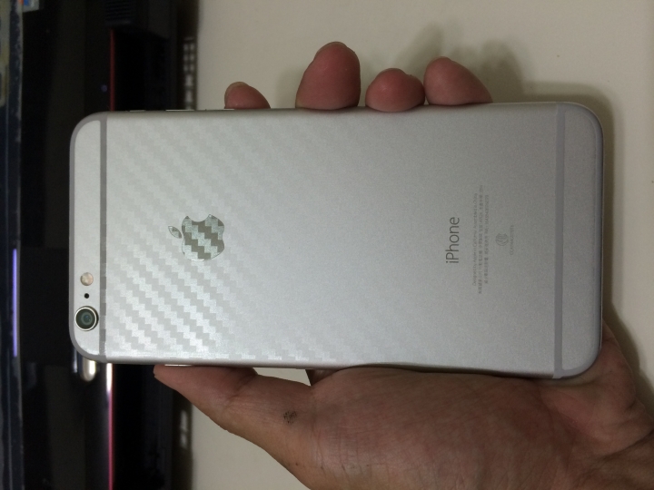iPhone 6+ 銀色及原廠皮質保護殼