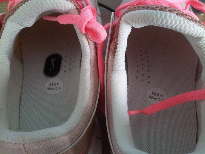 NIKE FREE+2 PRM EXT的真假分辨