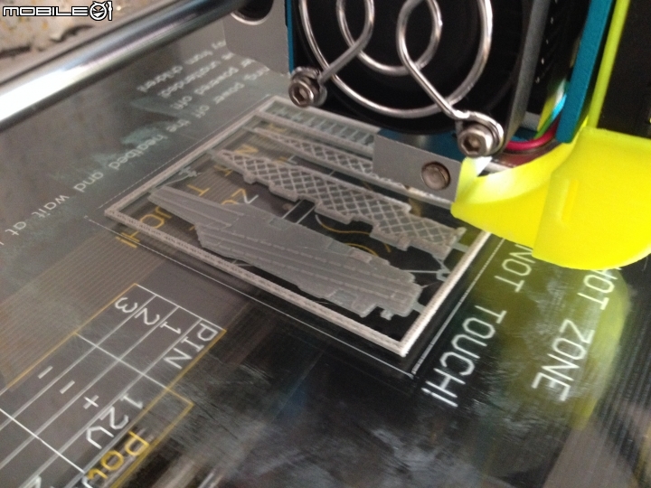 自製 3D 列印模型 1:4800 比例 USS Gerald R. Ford CVN-78