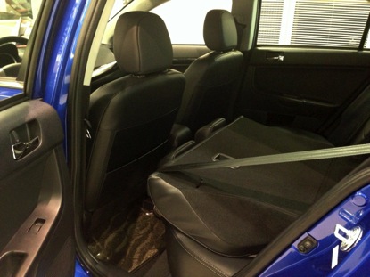 一兼二顧,摸蜆仔兼洗褲!Lancer Sportback賞車心得(參加Mobile01 活動)