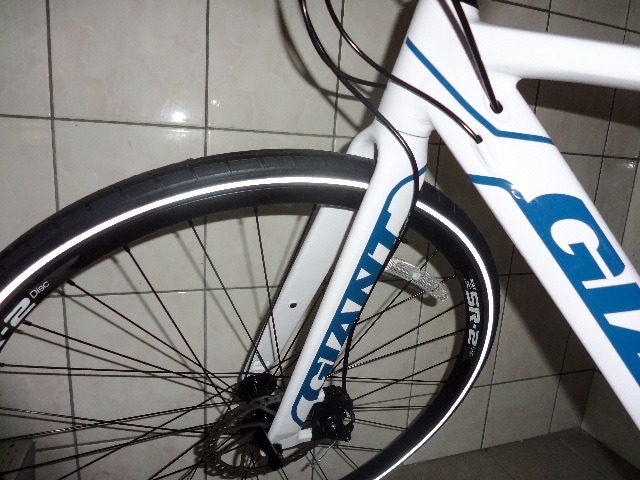 換車囉! Giant 2015 FastRoad SLR 2 開箱