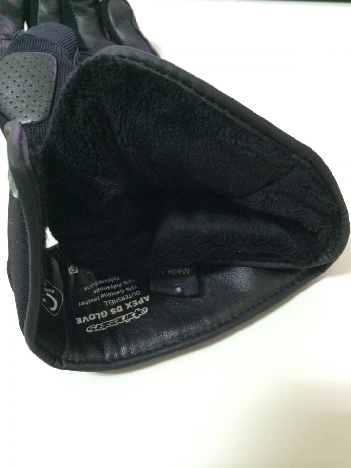 【開箱】 Alpinestars Apex Drystar Glove