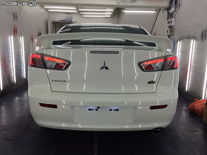 分享鍍膜的2014 Lancer iO 1.8 悍動型 動。不動都狠美