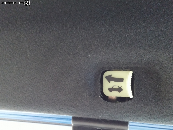 台中KIA賞車(圖多,手機畫質) 新增CARENS 多圖