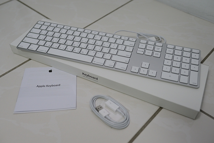 Mac mini (Late 2012)...i7四核總算買到之開箱文~ ~