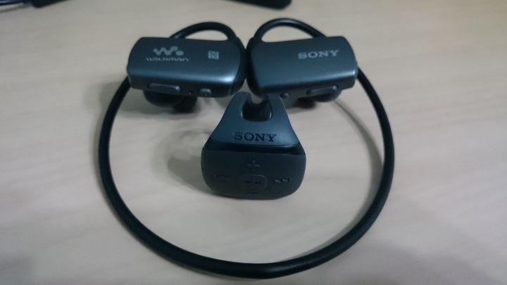 SONY NWZ-WS610 防水藍牙耳機+收納盒開箱(台灣型號NWZ-WS613)