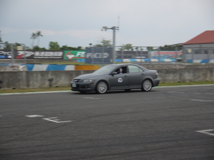 六號馬車的人馬一體精神體驗--2014 Mazda Day 品牌賽道體驗日心得