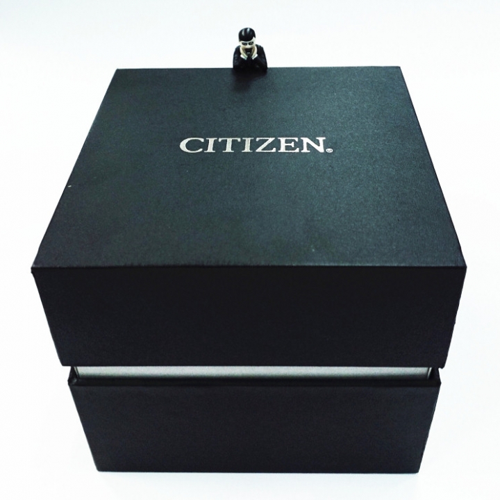 光動能衛星對時CITIZEN CC1086-50E 讓我朝男神邁進吧!