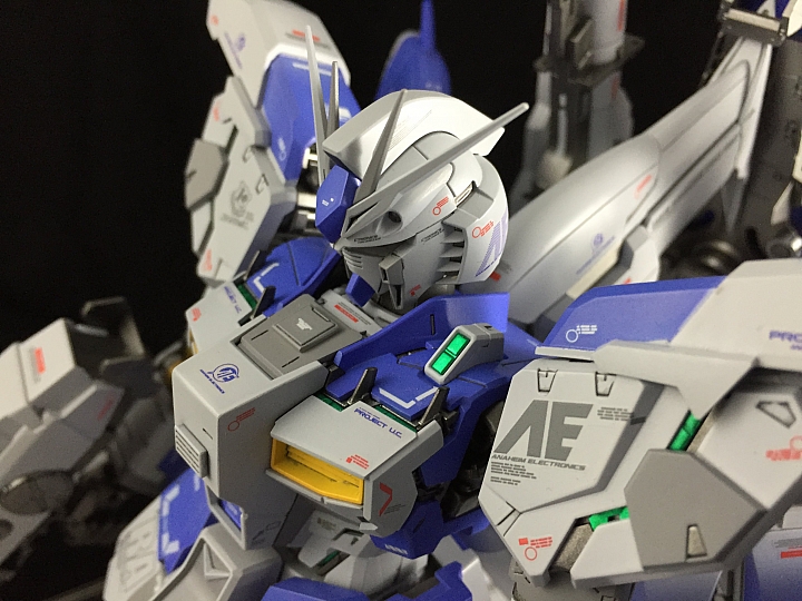 MG 1/100 Hi-ν GUNDAM With HWS & DE-SHILD