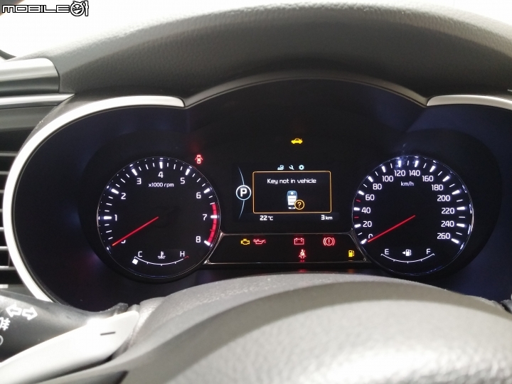 台中KIA賞車(圖多,手機畫質) 新增CARENS 多圖