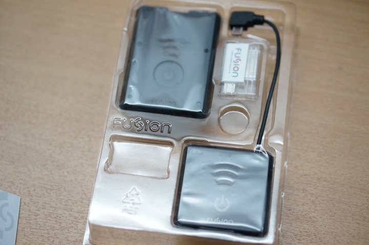FUSION WTU-050,Qi無線充電器與接收器套件開箱 圖多
