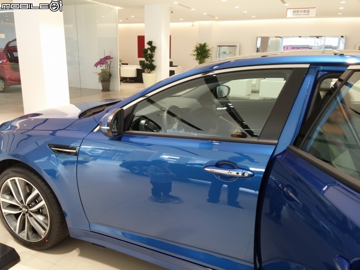 台中KIA賞車(圖多,手機畫質) 新增CARENS 多圖