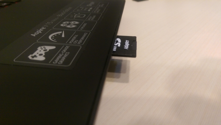 acer VN7 4k 螢幕機種不專業開箱/VN7-591G-70V2