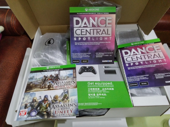 Xbox One KINECT刺客教條經典同捆組入手