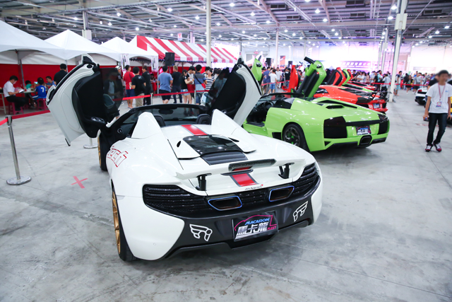 --愛心永不滅--馬卡龍車隊公益愛心園遊會與Michelin Pilot Super Sport高速路段使用感想