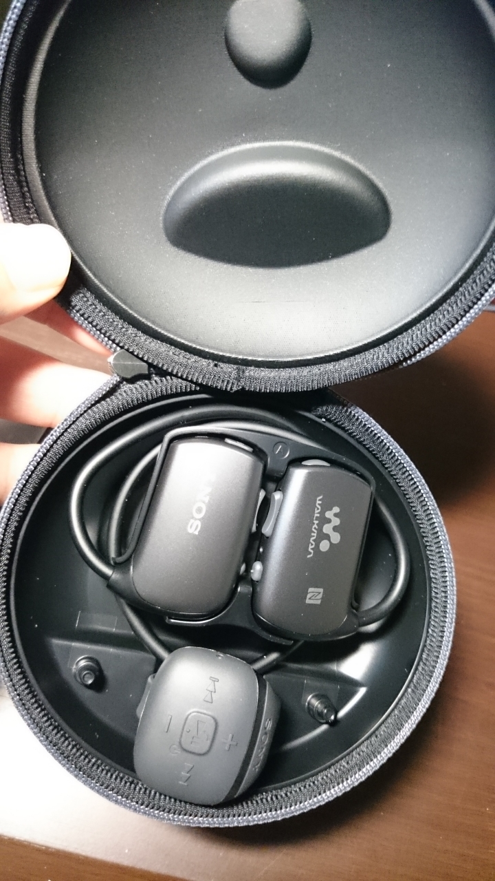 SONY NWZ-WS610 防水藍牙耳機+收納盒開箱(台灣型號NWZ-WS613)