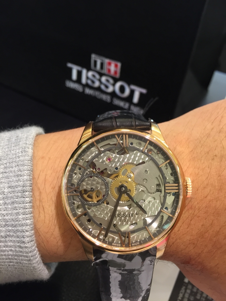 【開箱】TISSOT T-Complication Squelette 手動上鍊機械錶