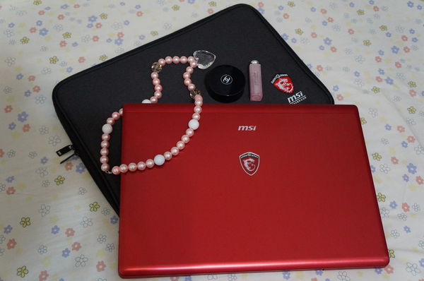 【開箱】筆電也要高調奢華,MSI GS70 Stealth Pro熱情紅