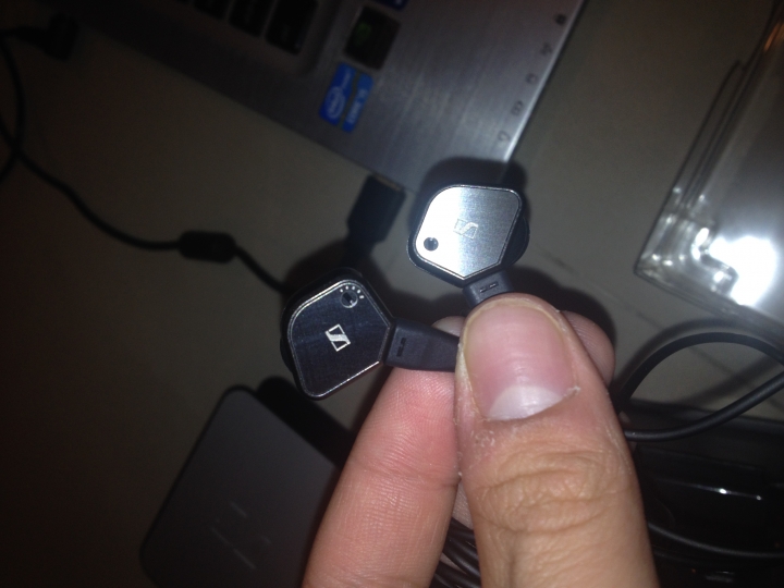 被吸引的... IE80 簡單開箱
