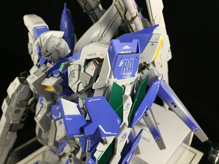 MG 1/100 Hi-ν GUNDAM With HWS & DE-SHILD