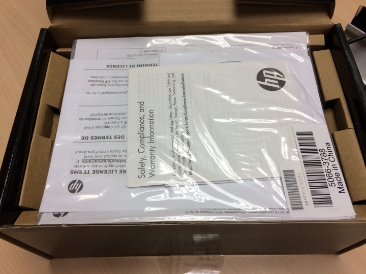 HP SOHO及小企業 R100 系列 R120 Wireless VPN Router 不專業開箱文 Part 1
