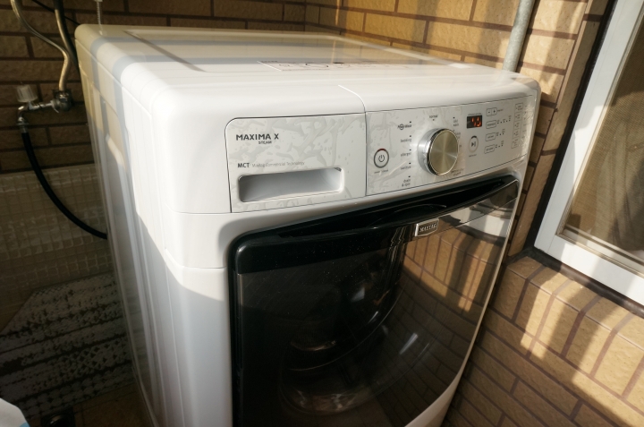 美系MAYTAG美泰克15公斤滾筒洗衣機MHW4200BW入手開箱