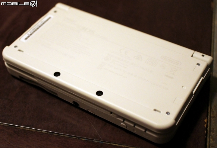 經典重生 NINTENDO NEW 3DS 開箱與心得分享