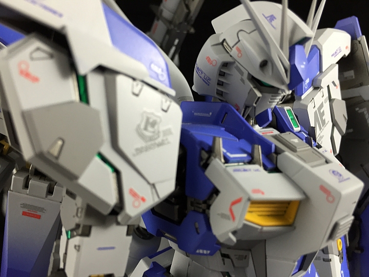MG 1/100 Hi-ν GUNDAM With HWS & DE-SHILD