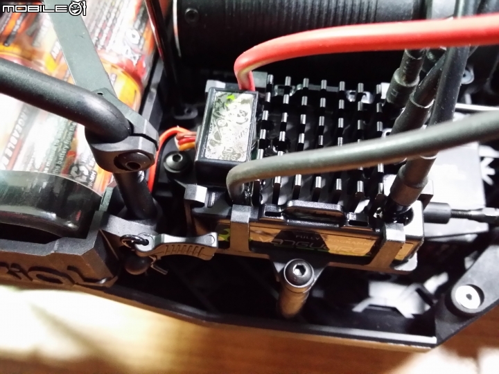 Axial Yet跨界競速攀岩車開箱