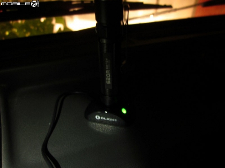 充~充~充 隨身EDC OLIGHT S20R & S15R