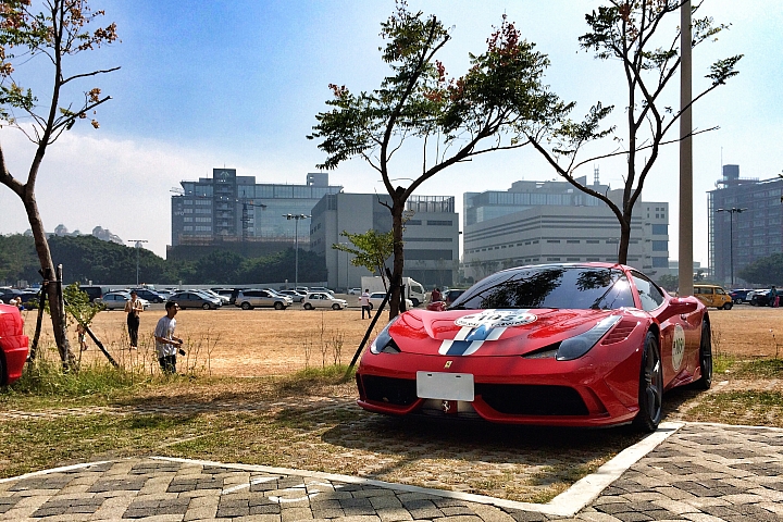 LaFerrari- Pure Metaphysics