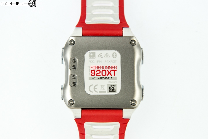 全面進化 Garmin FORERUNNER 920XT 鐵人三項運動錶