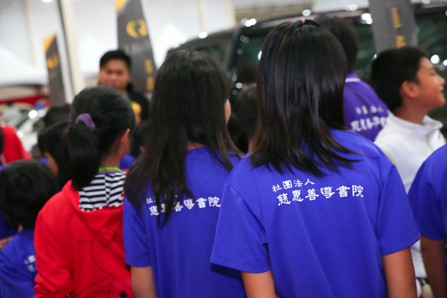 --愛心永不滅--馬卡龍車隊公益愛心園遊會與Michelin Pilot Super Sport高速路段使用感想